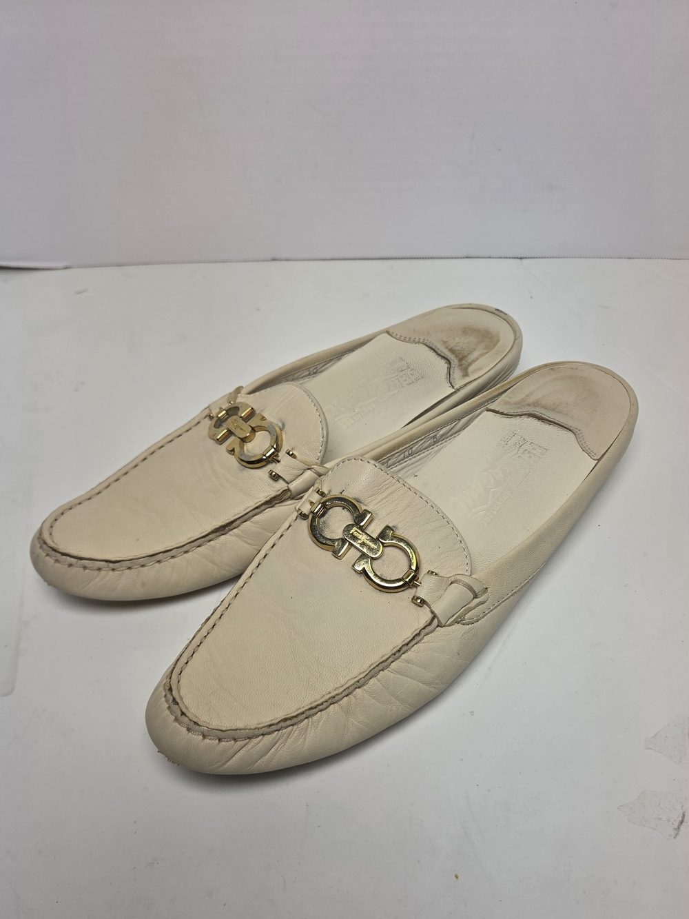 Salvatore Ferragamo Off-White/Cream Gancini Leather Mule Loafers